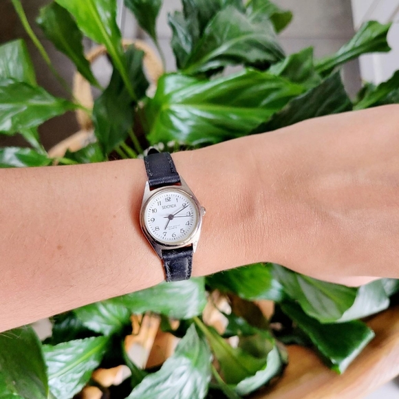Vintage Sekonda Quartz Classic Leather Watch